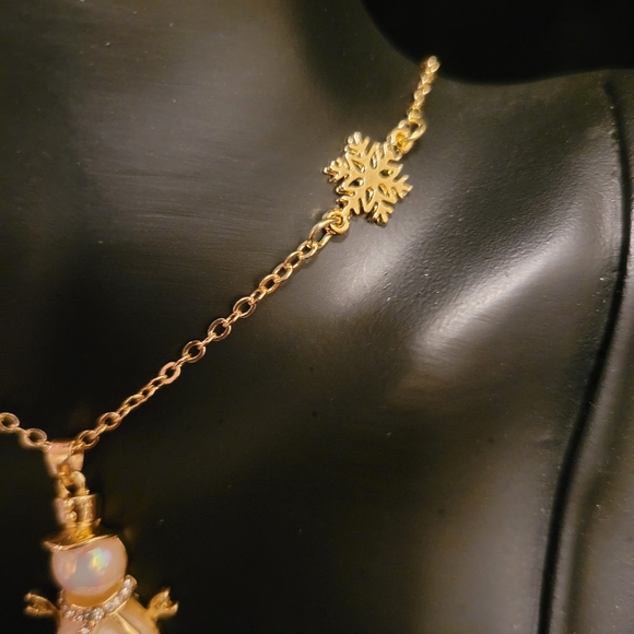 2/$20 X-Mas Irredescent Snowman Necklace - Picture 2 of 5